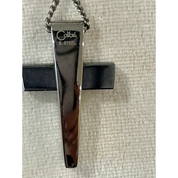 Colibri stainless steel cross modern minimalist contemporary